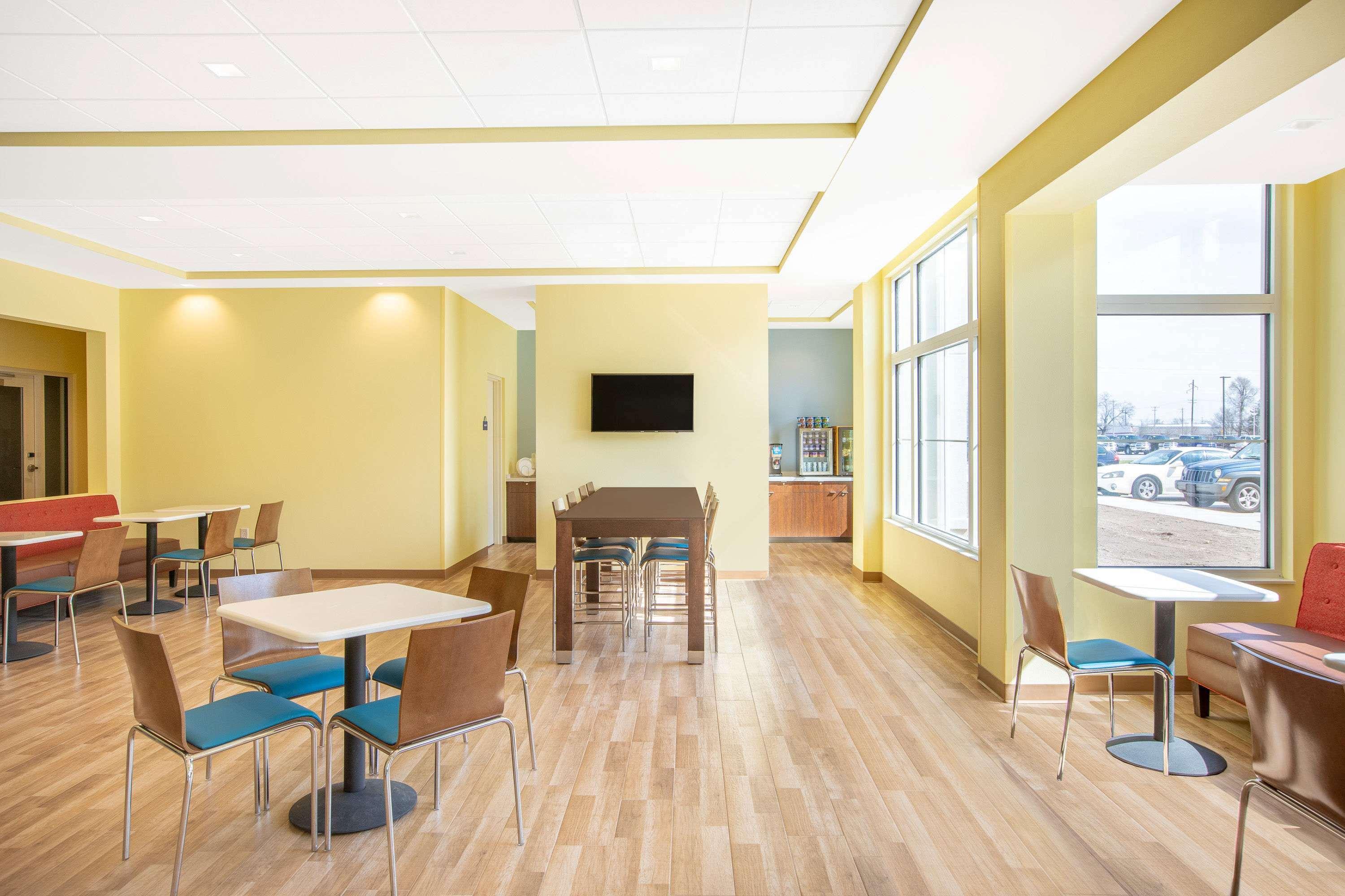 Days Inn & Suites By Wyndham Kearney Ne Экстерьер фото
