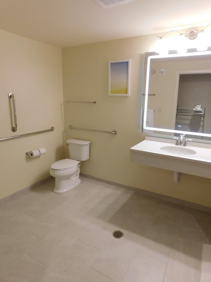 Days Inn & Suites By Wyndham Kearney Ne Номер фото