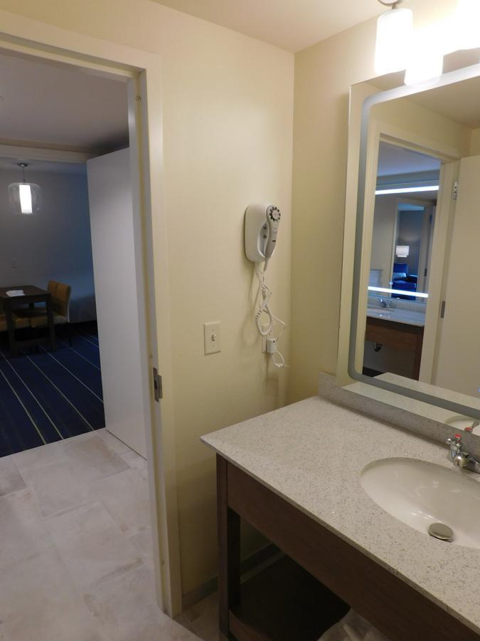 Days Inn & Suites By Wyndham Kearney Ne Экстерьер фото